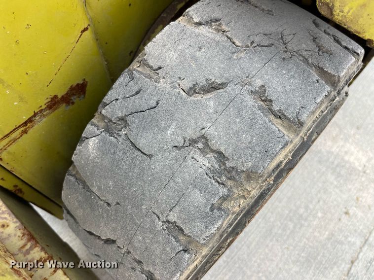 image for item LA9866 Clark 1641076  forklift