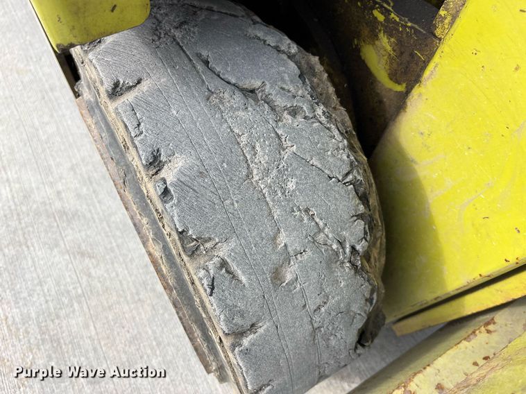 image for item LA9866 Clark 1641076  forklift