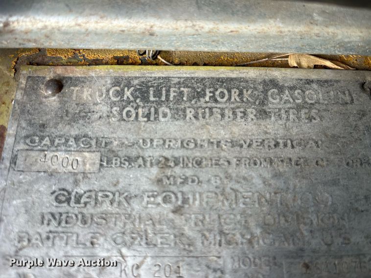 image for item LA9866 Clark 1641076  forklift