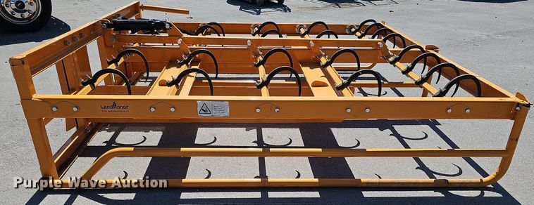 image for item LE9294 Land Honor TR2006  skid steer bale accumulator grapple