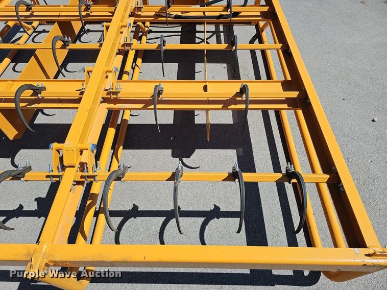 image for item LE9294 Land Honor TR2006  skid steer bale accumulator grapple