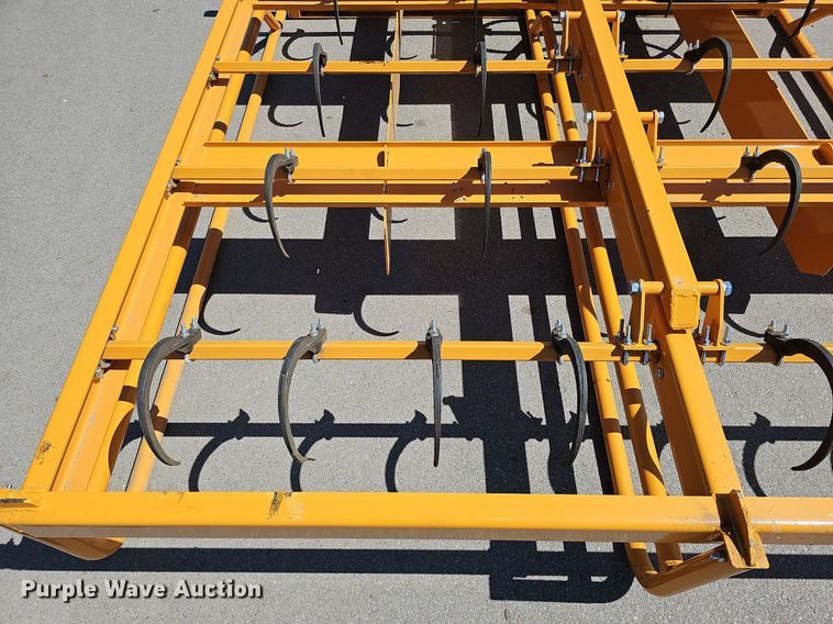 image for item LE9294 Land Honor TR2006  skid steer bale accumulator grapple