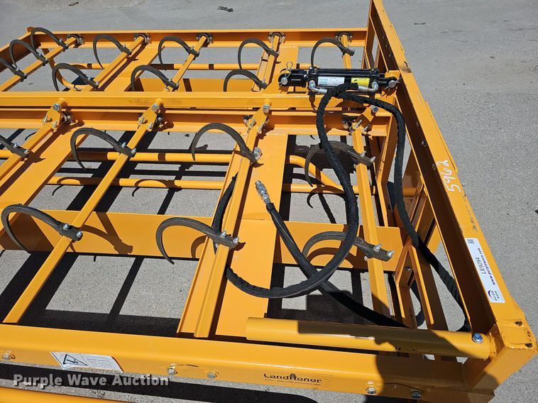 image for item LE9294 Land Honor TR2006  skid steer bale accumulator grapple