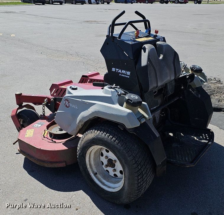 image for item LE9308 2019 Exmark Staris S-Series  ZTR lawn mower