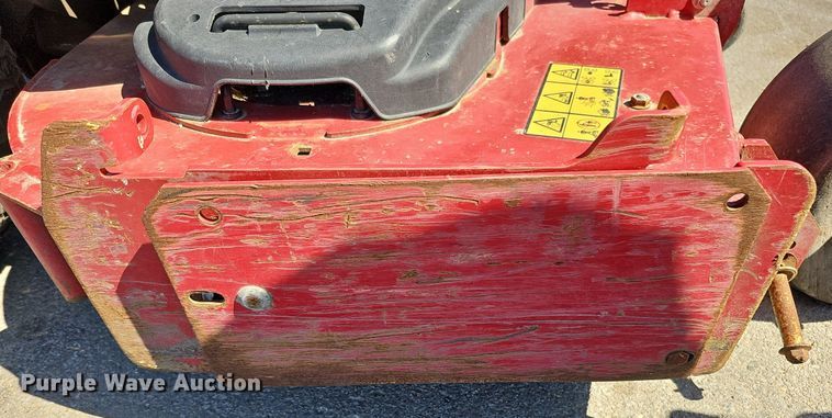 image for item LE9308 2019 Exmark Staris S-Series  ZTR lawn mower