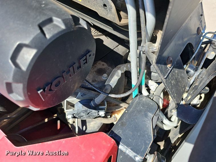 image for item LE9308 2019 Exmark Staris S-Series  ZTR lawn mower