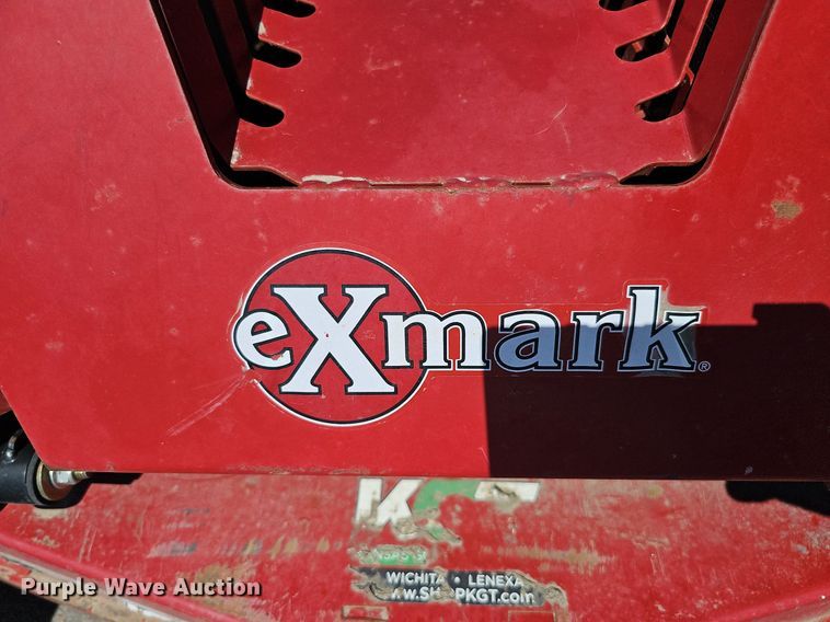 image for item LE9308 2019 Exmark Staris S-Series  ZTR lawn mower