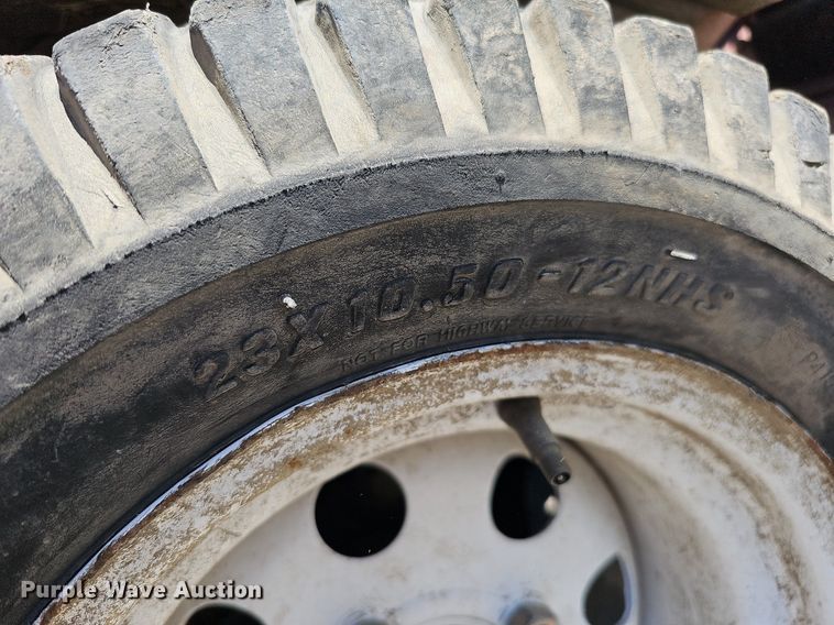 image for item LE9308 2019 Exmark Staris S-Series  ZTR lawn mower