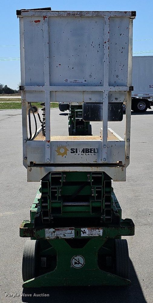 image for item LE9311 2015 JLG 1932RS  vertical lift