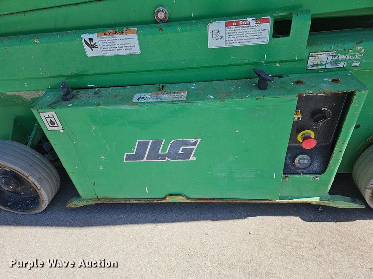 image for item LE9311 2015 JLG 1932RS  vertical lift