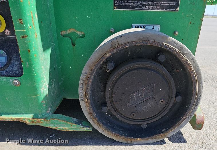 image for item LE9311 2015 JLG 1932RS  vertical lift