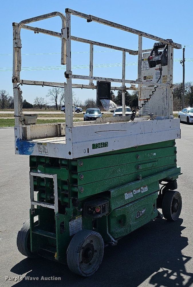 image for item LE9313 2015 JLG 2632 ES  vertical lift