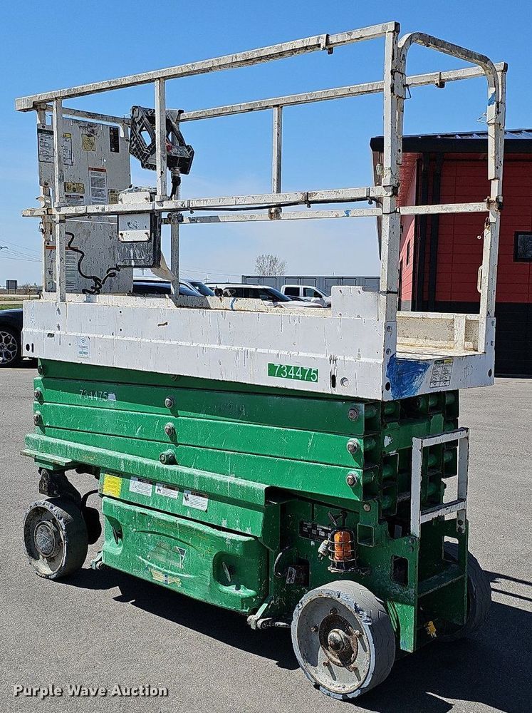 image for item LE9313 2015 JLG 2632 ES  vertical lift