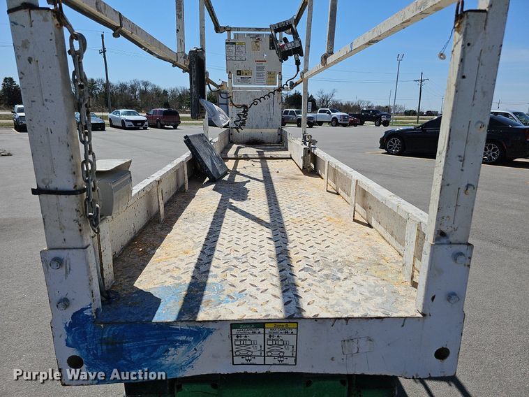 image for item LE9313 2015 JLG 2632 ES  vertical lift