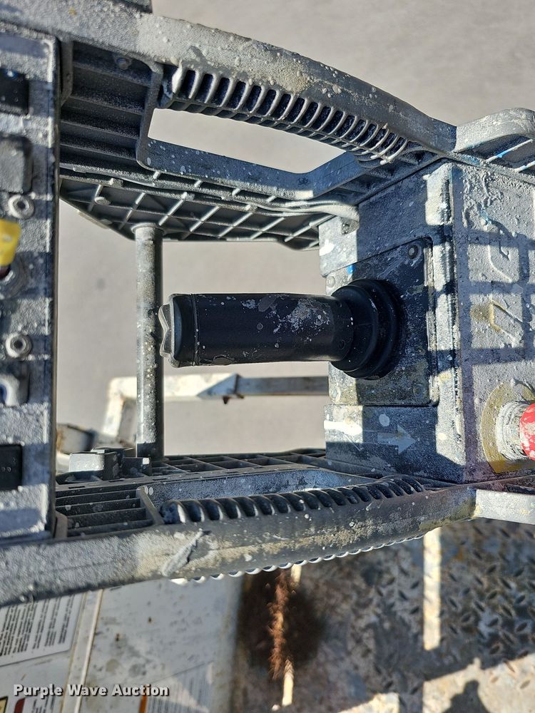 image for item LE9313 2015 JLG 2632 ES  vertical lift