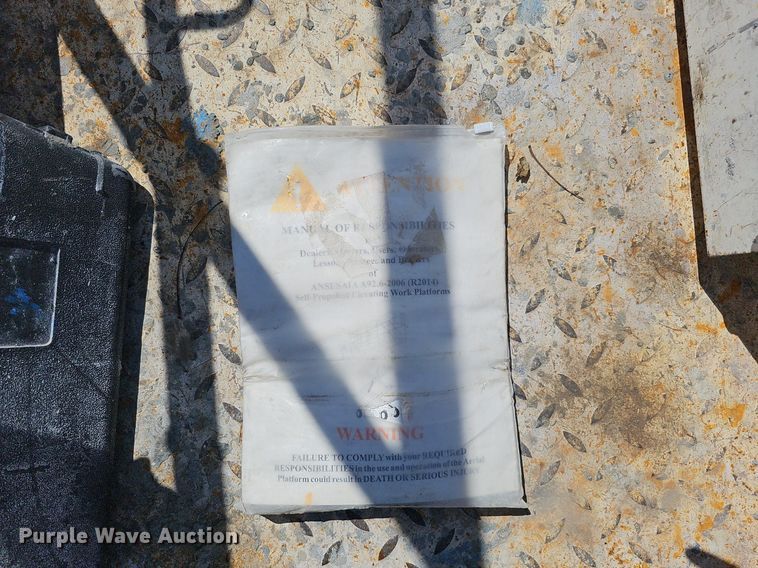 image for item LE9313 2015 JLG 2632 ES  vertical lift