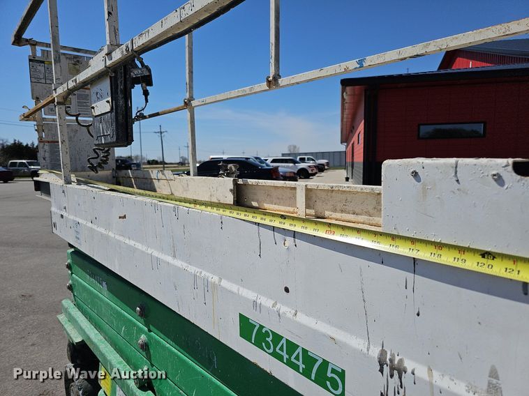 image for item LE9313 2015 JLG 2632 ES  vertical lift