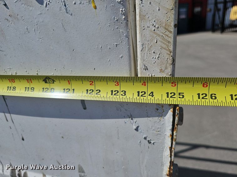 image for item LE9313 2015 JLG 2632 ES  vertical lift