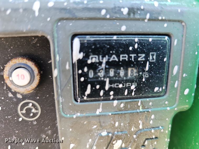 image for item LE9313 2015 JLG 2632 ES  vertical lift