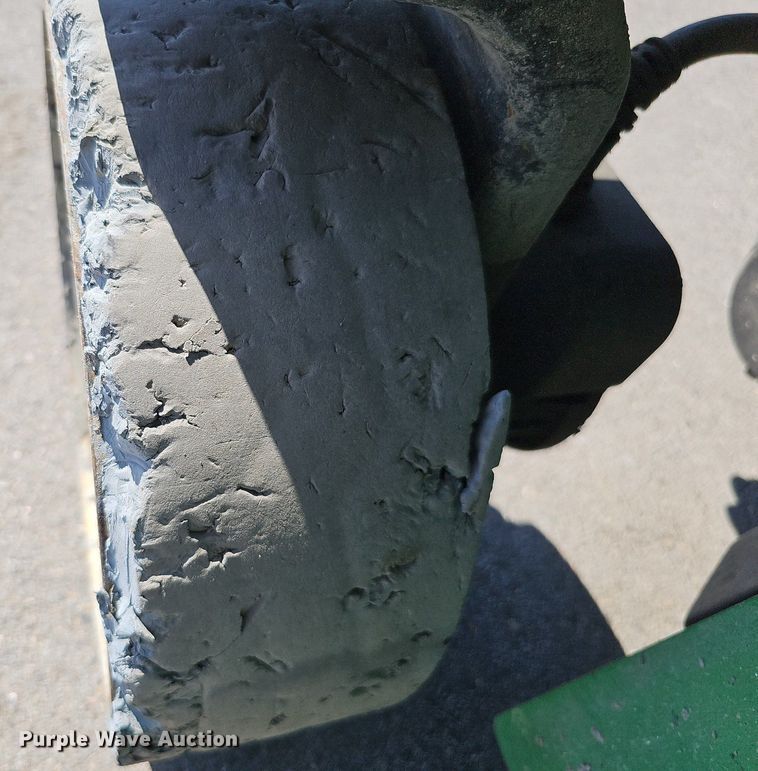 image for item LE9313 2015 JLG 2632 ES  vertical lift