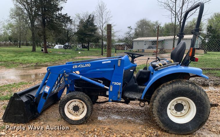 image for item LI9162 2003 New Holland TC33D  tractor