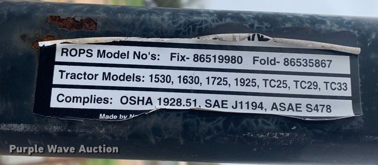 image for item LI9162 2003 New Holland TC33D  tractor