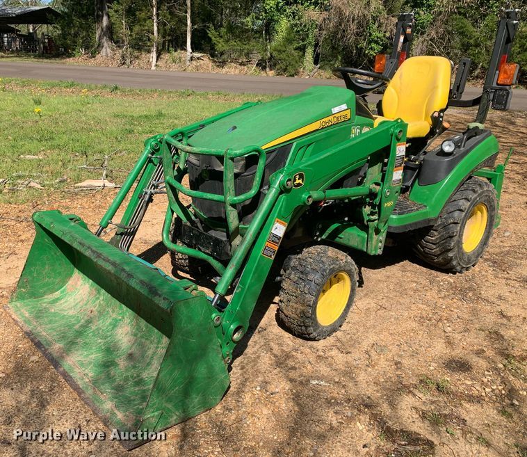 image for item LI9165 2015 John Deere 1025R  tractor