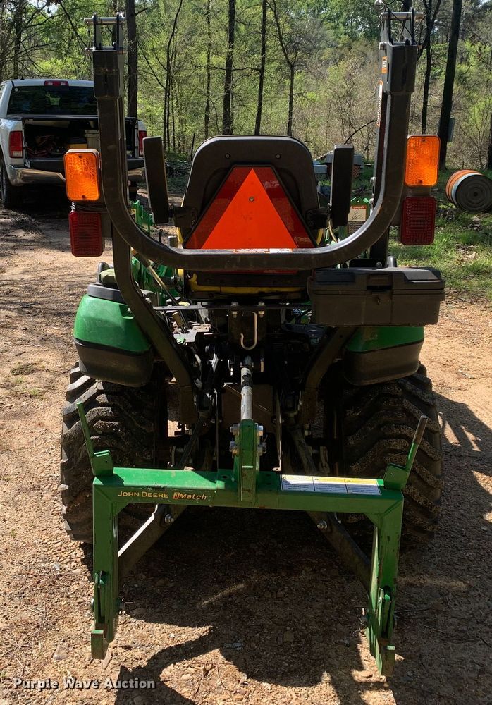 image for item LI9165 2015 John Deere 1025R  tractor