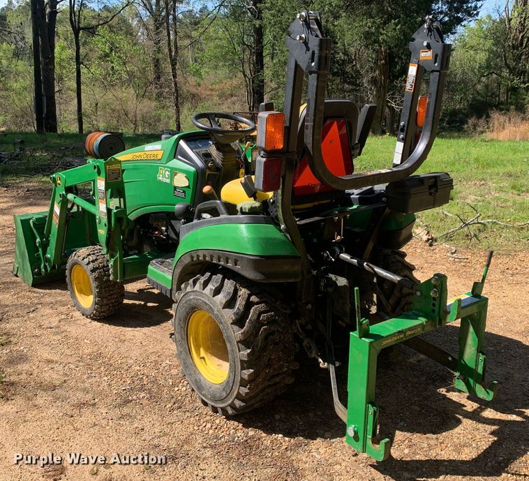 image for item LI9165 2015 John Deere 1025R  tractor