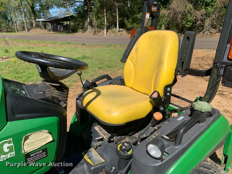 image for item LI9165 2015 John Deere 1025R  tractor