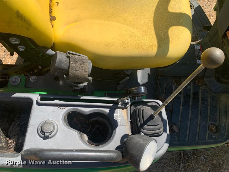 image for item LI9165 2015 John Deere 1025R  tractor