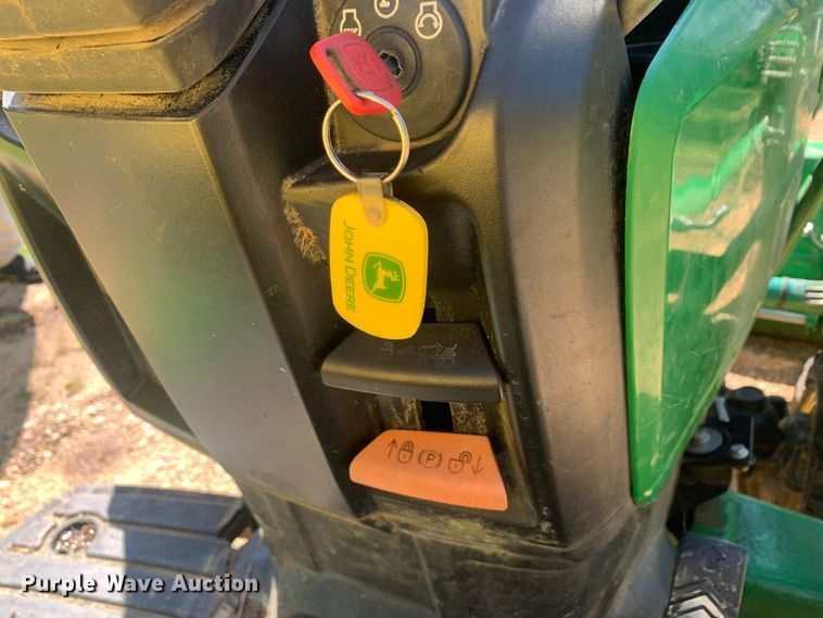 image for item LI9165 2015 John Deere 1025R  tractor