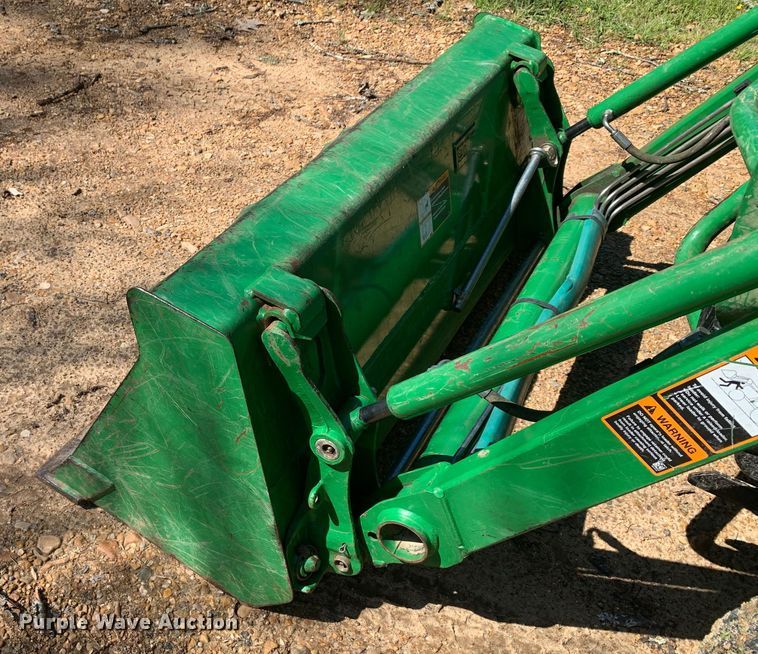 image for item LI9165 2015 John Deere 1025R  tractor