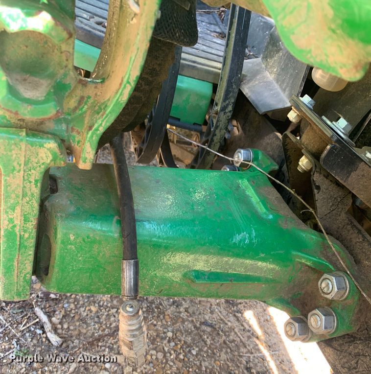 image for item LI9165 2015 John Deere 1025R  tractor