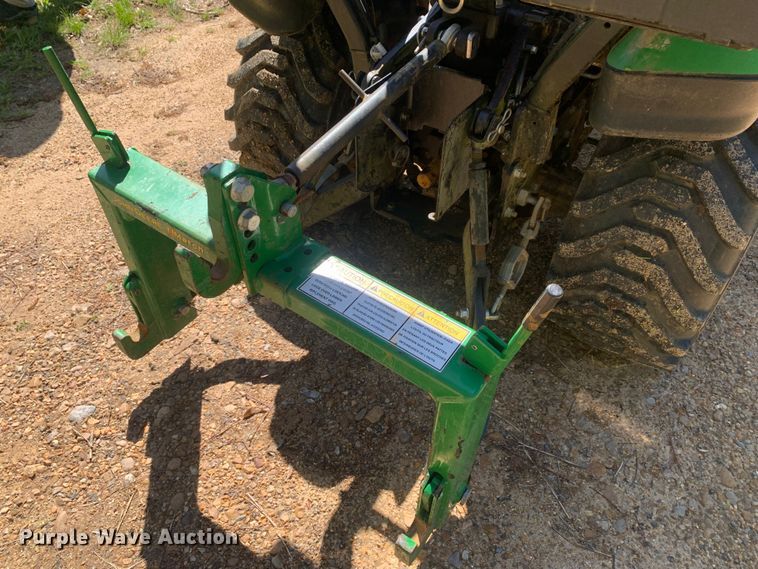 image for item LI9165 2015 John Deere 1025R  tractor