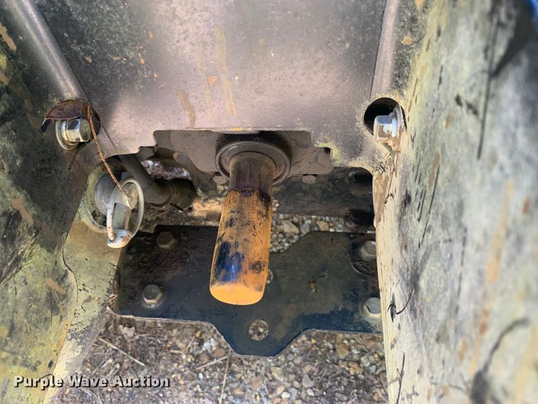 image for item LI9165 2015 John Deere 1025R  tractor