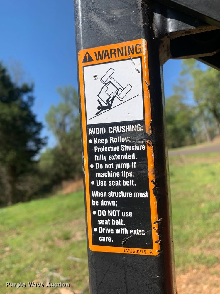 image for item LI9165 2015 John Deere 1025R  tractor