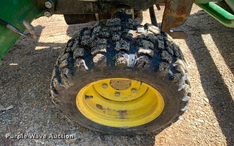 image for item LI9165 2015 John Deere 1025R  tractor