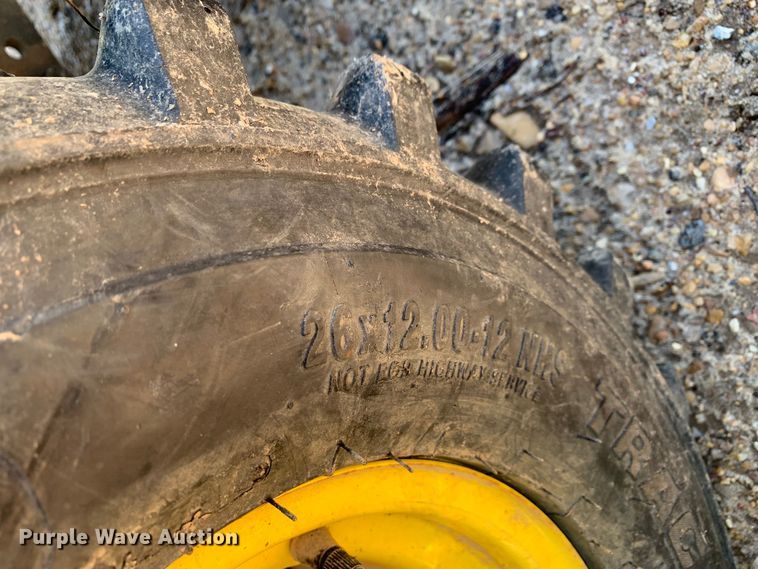 image for item LI9165 2015 John Deere 1025R  tractor