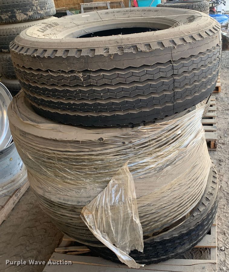 image for item LI9192 (4) Kapsen 385/R22.5 20PR tires