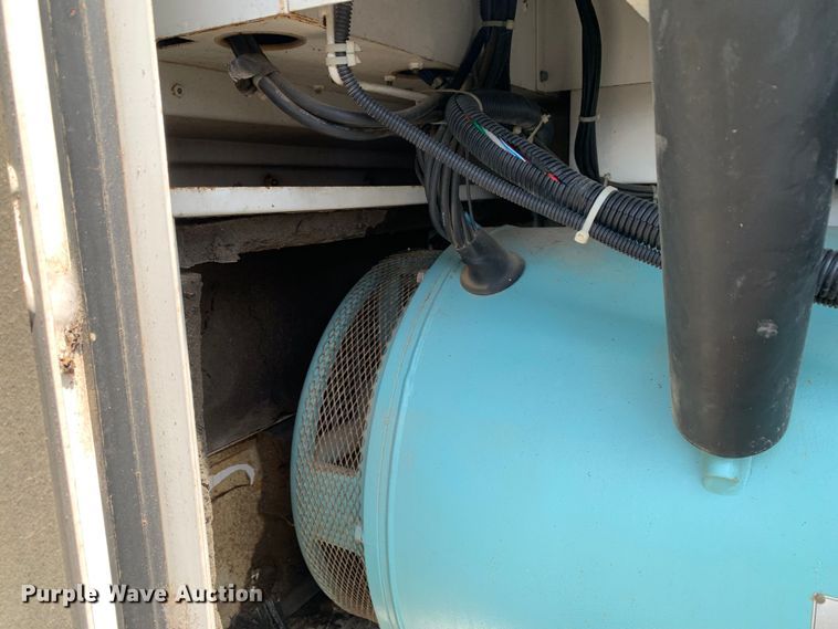 image for item LI9219 Whisperwatt DCA-70USI  generator