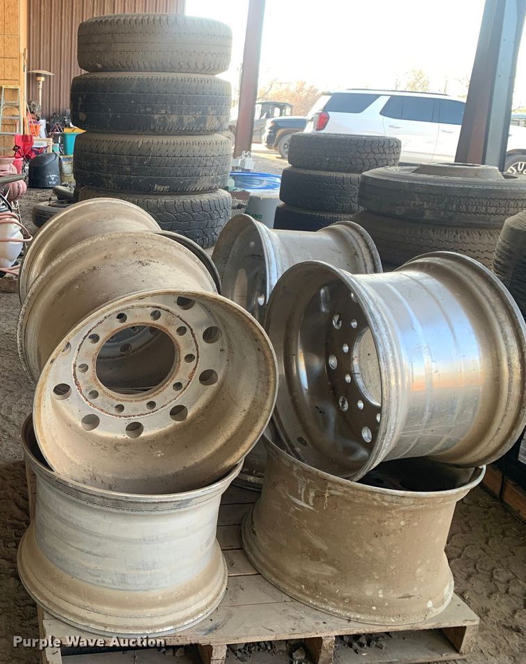 image for item LI9222 Approx. 8 pallets of wheels and tires