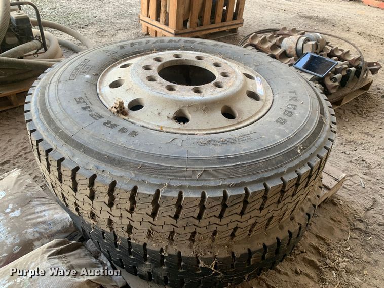 image for item LI9222 Approx. 8 pallets of wheels and tires