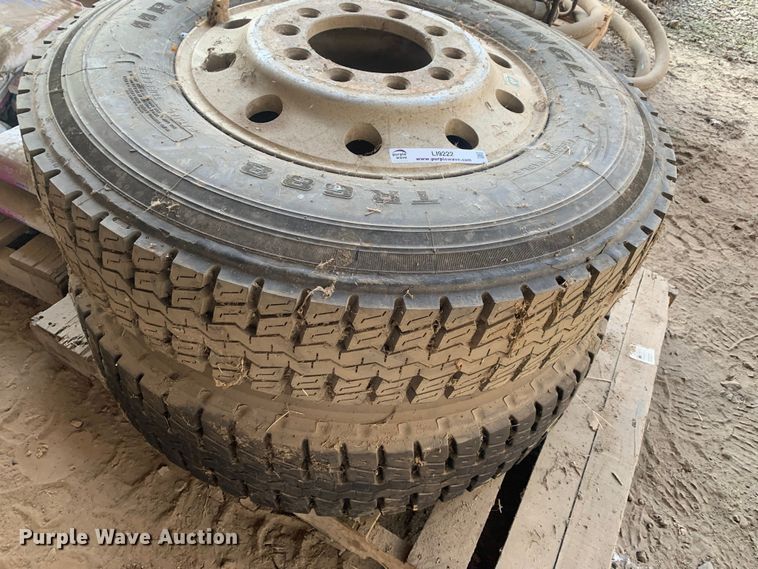 image for item LI9222 Approx. 8 pallets of wheels and tires