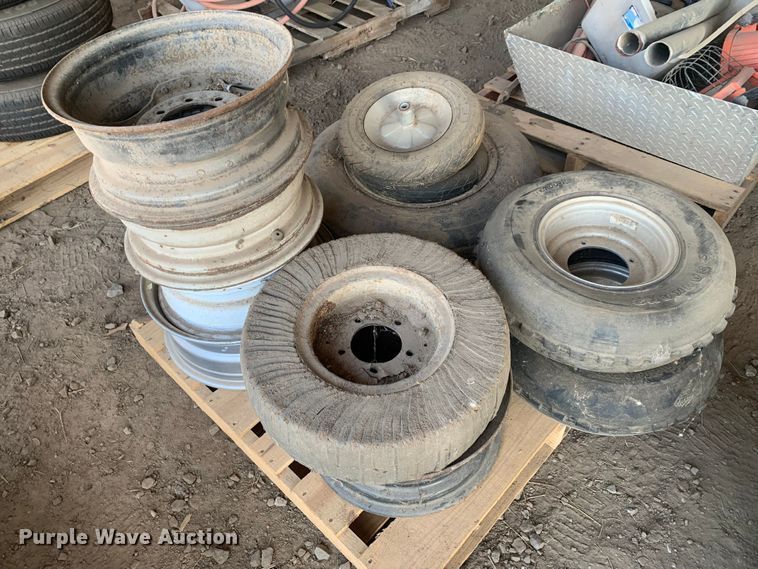 image for item LI9222 Approx. 8 pallets of wheels and tires