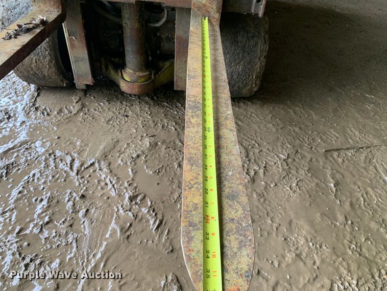 image for item LI9245 Clark C500-45  forklift