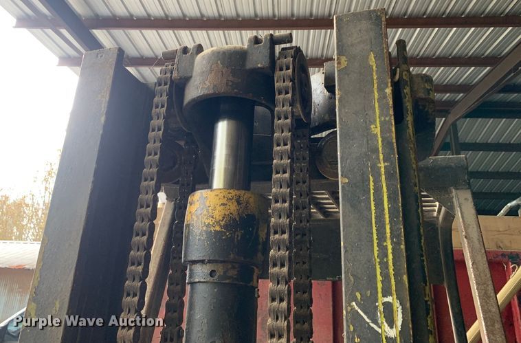 image for item LI9245 Clark C500-45  forklift