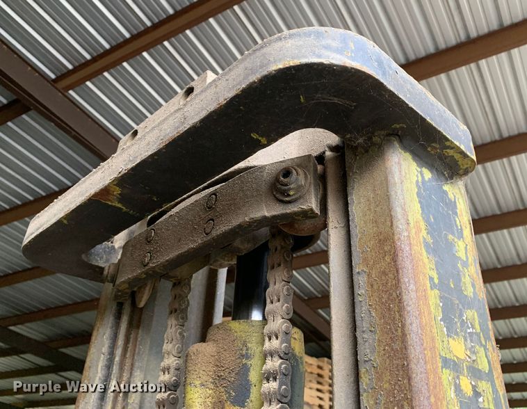 image for item LI9245 Clark C500-45  forklift