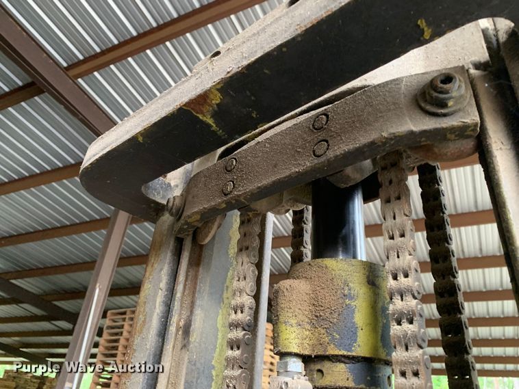 image for item LI9245 Clark C500-45  forklift