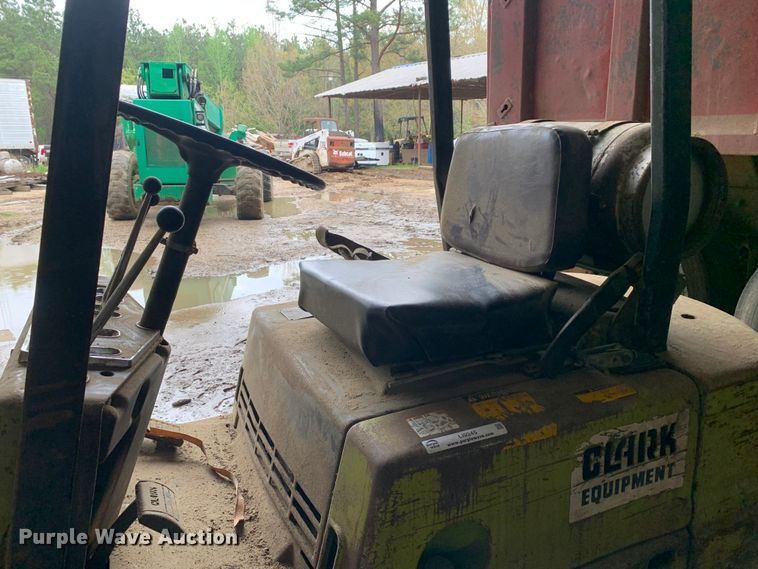 image for item LI9245 Clark C500-45  forklift